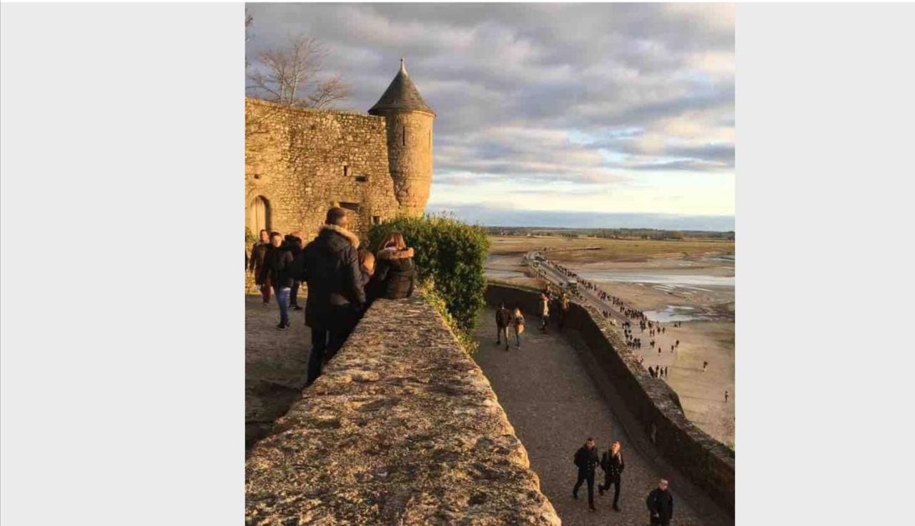 Maison Familiale A 10 Min Du Mont Saint Michel Pontorson Extérieur photo