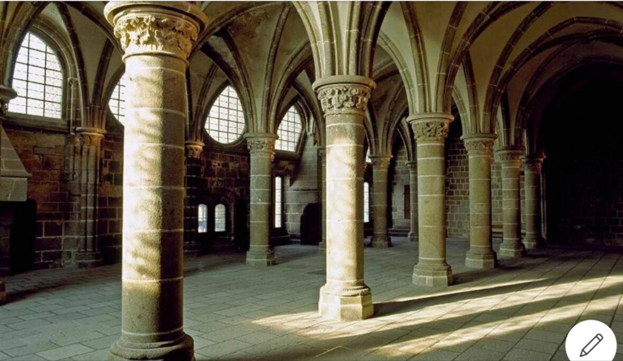 Maison Familiale A 10 Min Du Mont Saint Michel Pontorson Extérieur photo